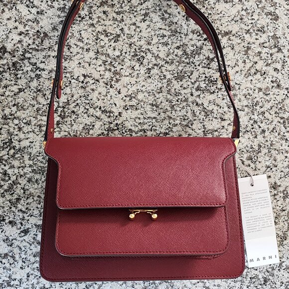 BNWT–Slightly Imperfect [👜 Marni Trunk Medium Saffiano Bag ] (#200) - Picture 3 of 12